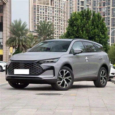 2025 Tang DM-I 7 Kursi Plug in Hybrid