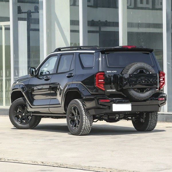 TANK 400 High SUV